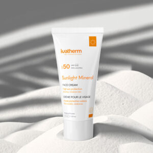 Stilul tău de viață activ merită protecție solară în orice anotimp. Încearcă noua cremă pentru față Sunlight Mineral SPF50+